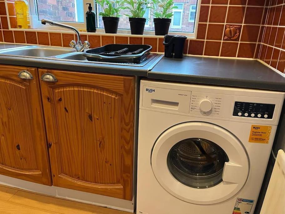Ovington Grove 2 Fully Equipped Kitchen Free Parking 3 Bedrooms Netflix Νιούκασλ Εξωτερικό φωτογραφία