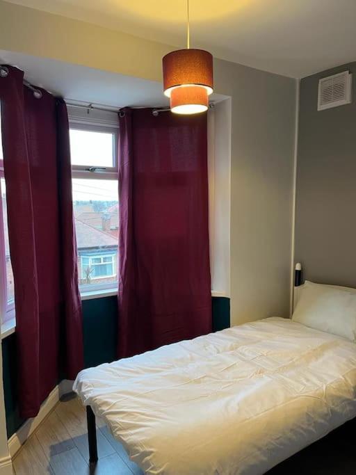 Ovington Grove 2 Fully Equipped Kitchen Free Parking 3 Bedrooms Netflix Νιούκασλ Εξωτερικό φωτογραφία
