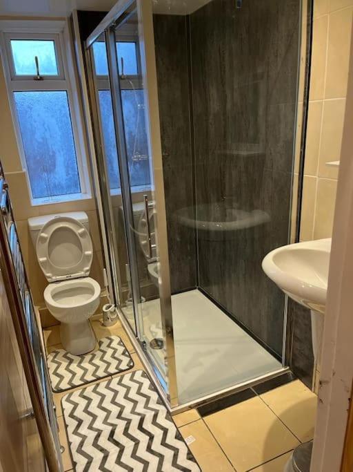 Ovington Grove 2 Fully Equipped Kitchen Free Parking 3 Bedrooms Netflix Νιούκασλ Εξωτερικό φωτογραφία